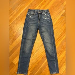 AMERICAN EGALE High Rise Mom Jean